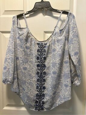 Light Blue Paisley Cold-Shoulder Blouse